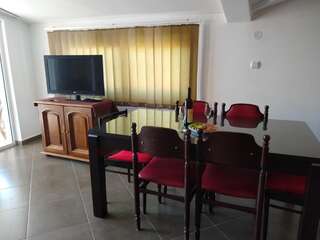 Апартаменты Apartmani Neda Bane Петровац Номер-студио с балконом и видом на море (для 4 взрослых)-17