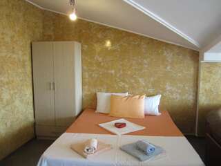 Апартаменты Apartmani Neda Bane Петровац Номер-студио с балконом и видом на море (для 4 взрослых)-25